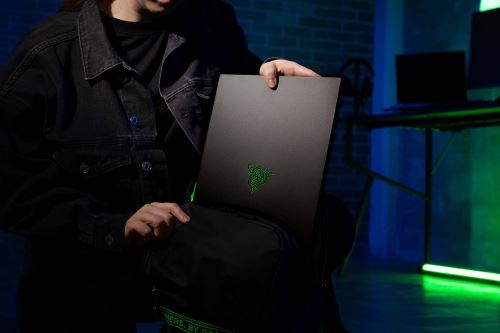 حاسوب محمول Razer تخصيص النصل الخاص بك 15 لون واحد 86D68610