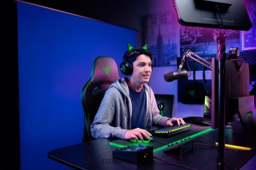 انشاء محتوى Razer الشاشة الخلفية أزرق 86D686114