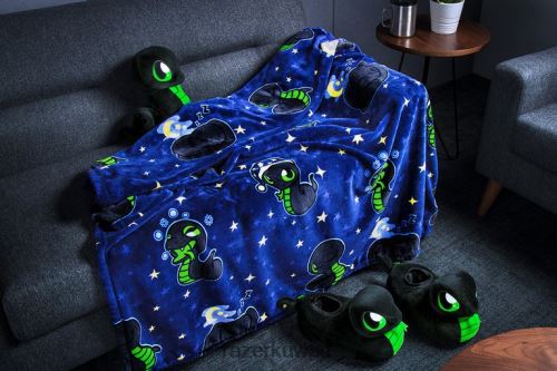 هيأ Razer بطانية صوف سنيكي سنيك لون واحد 86D686202